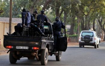 Mali: Découverte d'un charnier de 21 corps près de Bamako