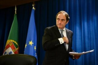 Portugal: budget à haut risque pour le gouvernement