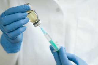 Vaccination : Les précisions de la Santé sur les vaccins Sinopharm et AstraZeneca