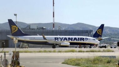 Ryanair abaisse ses prévisions de bénéfice annuel