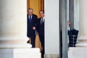 Taxe à 75%: Hollande reste ferme, le foot maintient sa grève