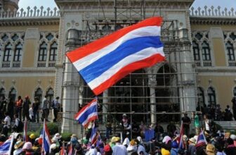 Thaïlande: La tension se relâche avant l'anniversaire du roi