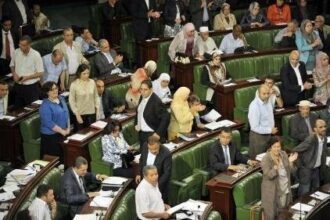 Tunisie: le débat sur la Constitution reprend dans le calme