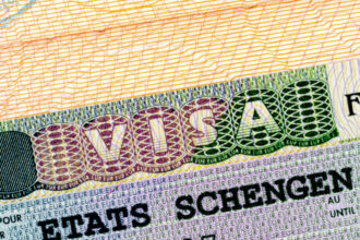Arrestation à Khénifra d’un individu pour son implication dans la falsification de visas Schengen
