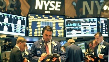 Wall Street bat de nouveaux records