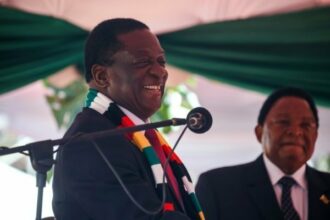 Emmerson Mnangagwa investi président d'un &ldquo;nouveau&rdquo; Zimbabwe