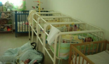 Kafala: appel à activer les lois et faciliter les procédures