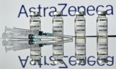 Le vaccin AstraZeneca suspendu lundi en Allemagne, en France et en Italie