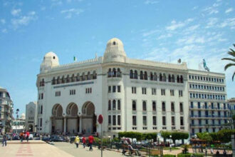 Coronavirus en Algérie: le confinement enfin étendu à tout le pays