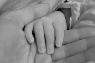 Vaccination anti-Covid: pas de contre-indication pour la femme enceinte