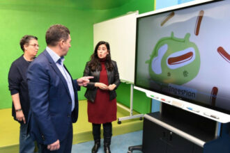 Rentrée scolaire: enseignement exclusivement à distance dans les zones fermées