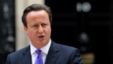 Meurtre d'un soldat à Londres: Cameron dénonce «une trahison de l'islam»