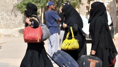 Arabie: reddition massive d'immigrés après des émeutes meurtrières