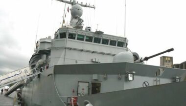 La frégate Hassan II en maintenance au Portugal