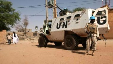 Mali: Deux Casques bleus tués et 10 blessés dans une attaque