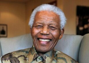 Nelson Mandela quitte l'hôpital, son état reste critique