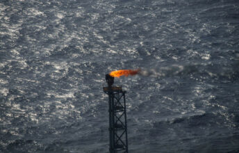 L'Opep+ augmentera sa production de pétrole en janvier mais moins que prévu