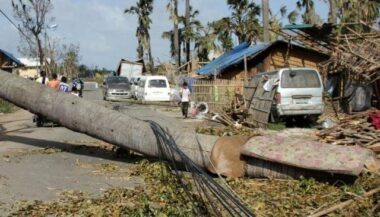 Typhon aux Philippines: plus de 10.000 morts