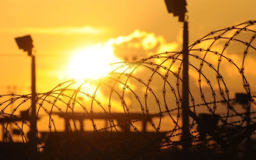 A Guantanamo, 97 détenus en grève de la faim, 19 alimentés de force