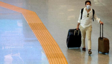 L'UE réfléchit aux passeports de vaccination pour relancer le tourisme