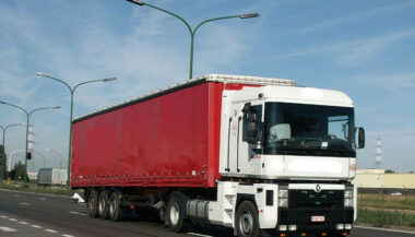 Grève nationale des transporteurs routiers internationaux lundi 21 novembre