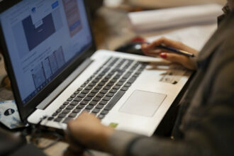 Obligations légales des entreprises: conseils pratiques de HB Law Firm