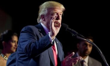 Trump dénonce une élection truquée par des &ldquo;médias corrompus&rdquo;