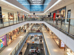 Prêt-à-porter : Les enseignes bouclent une année 2020 catastrophique