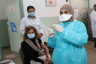Les étrangers établis au Maroc adhèrent à la campagne de vaccination anti-Covid