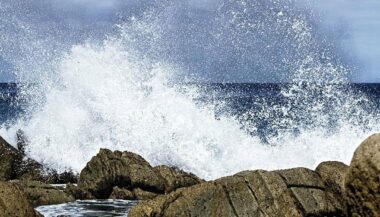 Vagues dangereuses de 4 à 6,5 m ce jeudi sur les côtes entre Cap Spartel et Tarfaya