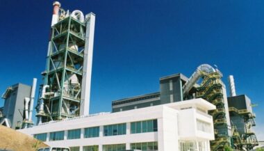 Lafarge Holcim inaugure une usine de clinker et de ciment au Cameroun