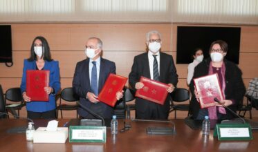 Benmoussa externalise la construction des établissements scolaires