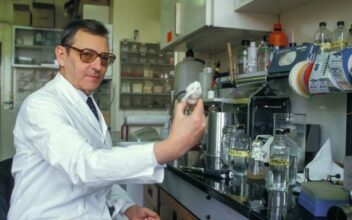 Décès du biologiste François Gros, codécouvreur de l’ARN messager
