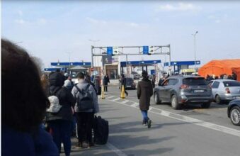 Évacuation de 35 étudiants bloqués dans la ville ukrainienne de Soumy