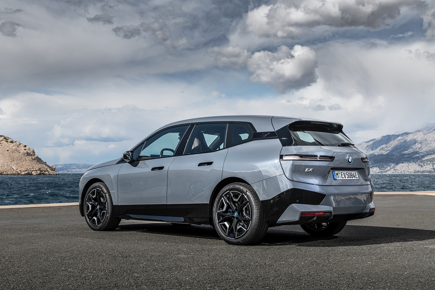 BMW iX : Bavaroise aux électrons