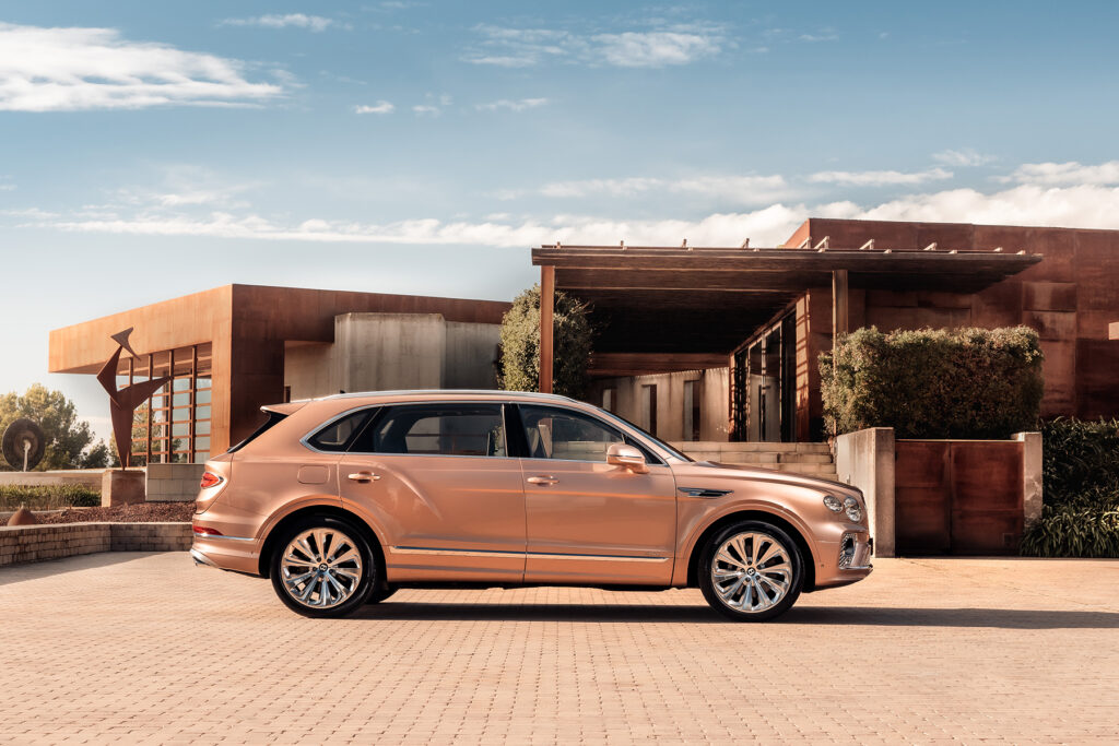 Séance de stretching pour le Bentayga