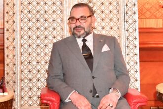 Le Roi Mohammed VI s’entretient au téléphone avec l’entraîneur et le capitaine de l’équipe nationale