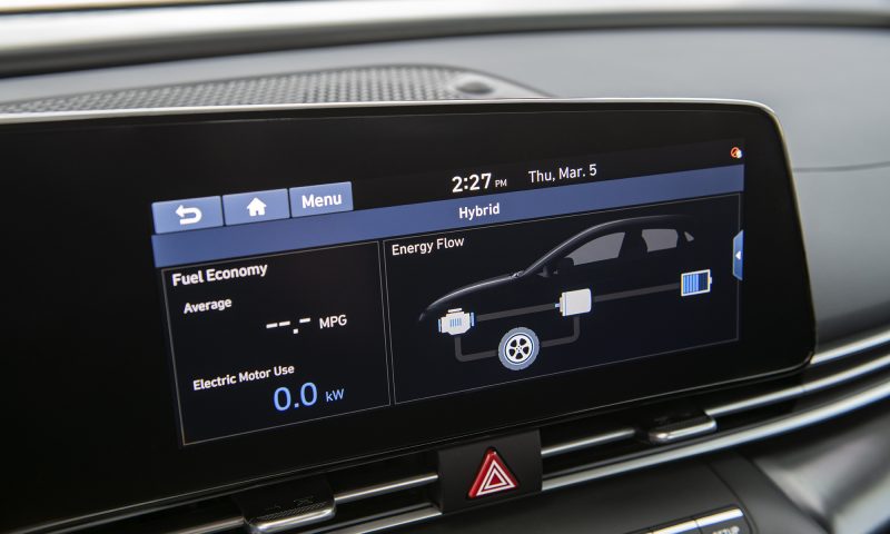 Hyundai Elantra : virage électrifié