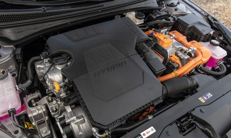 Hyundai Elantra : virage électrifié