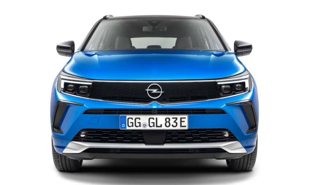 Opel Grandland : un X en moins, un nouveau visage en plus