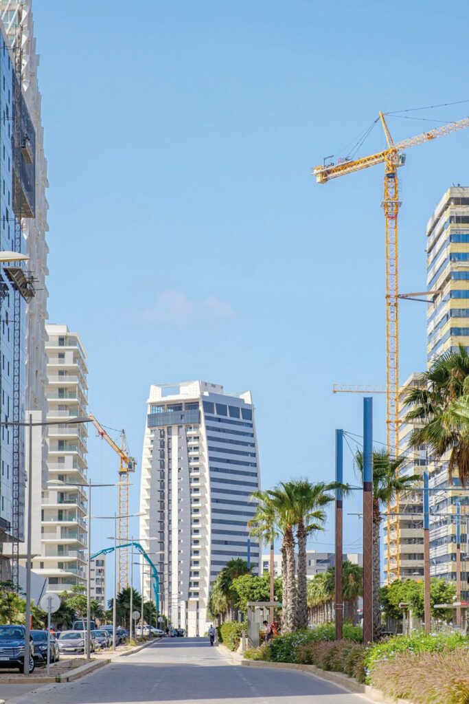 Images. Le pôle urbain Casa Anfa prend forme