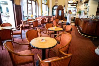 Bras de fer entre Rabat et les cafés : deuxième round de discussions le jeudi 8 septembre