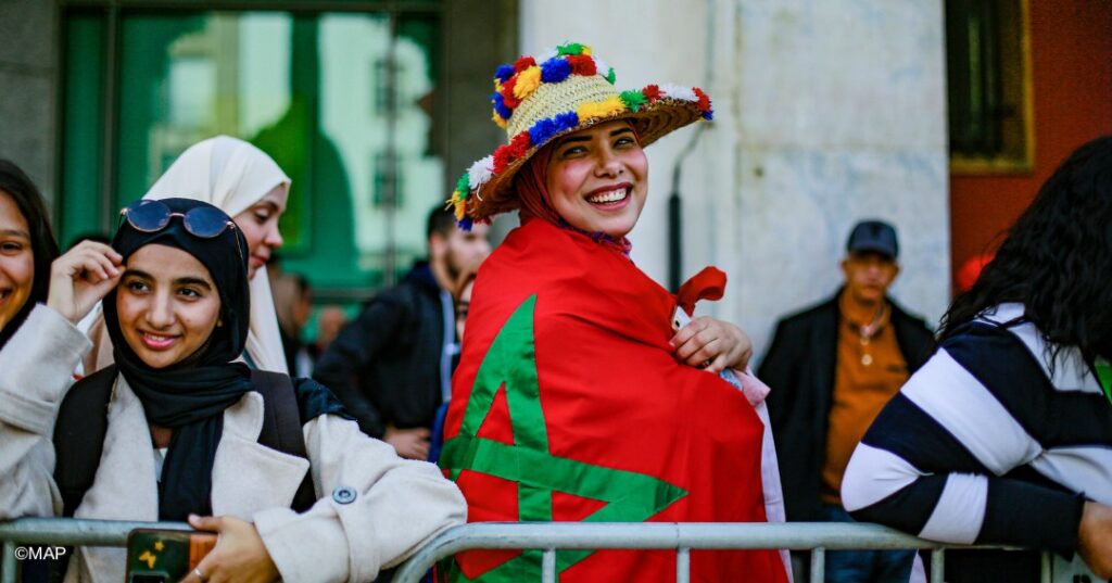 Emotions lors de la réception royale et des décorations pour les membres de l'équipe nationale