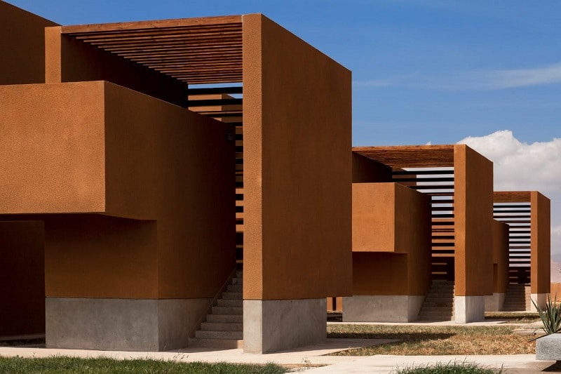 L’École supérieure de technologie de Guelmim, une architecture contemporaine bien intégrée au site