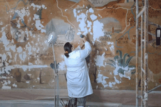 Restauration d'une peinture murale du patrimoine historique de Tétouan