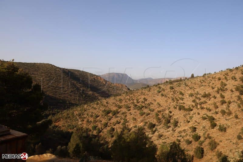 Oriental. Dans l’arrière-pays, vallées, plages et grottes préhistoriques