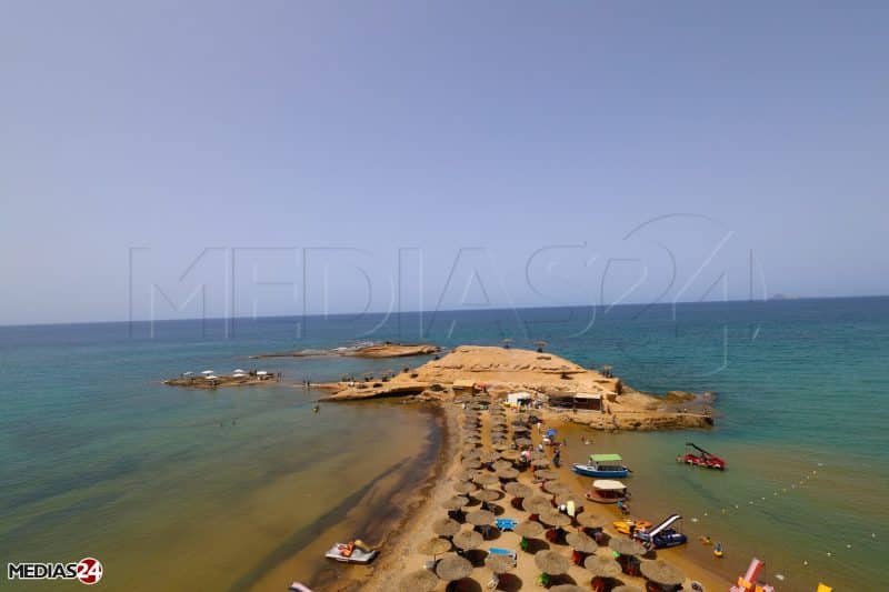 Oriental. Dans l’arrière-pays, vallées, plages et grottes préhistoriques
