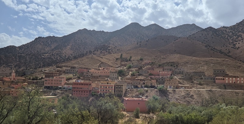 Séisme d’Al Haouz, les matériaux locaux, clé d’une reconstruction réussie, mais selon quelle technique ?