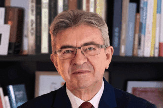 Mélenchon au Maroc : solidarité, diplomatie et retour aux sources