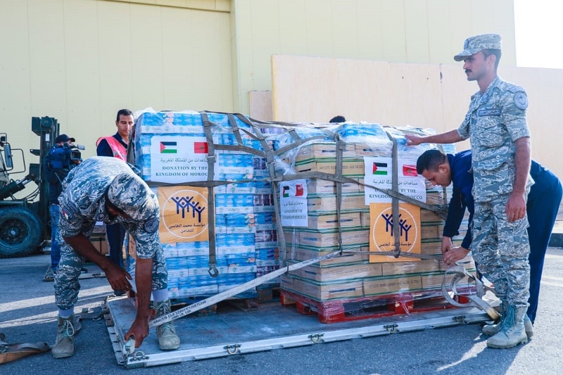 Arrivée en Égypte de deux avions militaires marocains transportant des aides humanitaires à Gaza